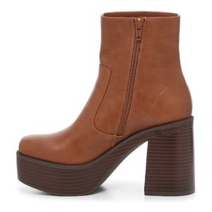 Madden Girl NWT Gracie Bootie